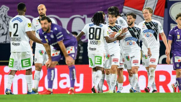 Fassungslos: Dragovic beim Jubel der Grazer