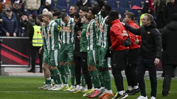 Hoff Thorup (r.) und Rapid feierten zwei Siege in Folge gegen Salzburg.