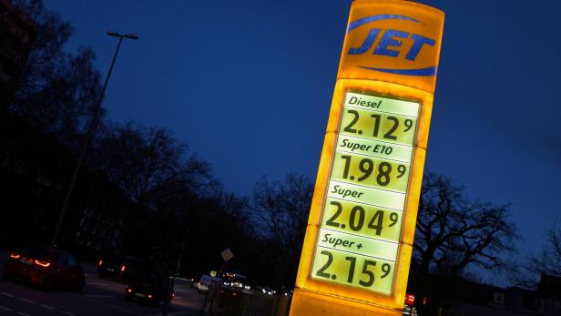 Fuel and diesel prices rise in Germany