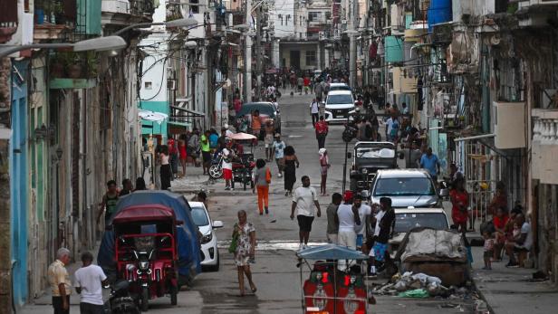 TOPSHOT-CUBA-US-ENERGY-BLACKOUT