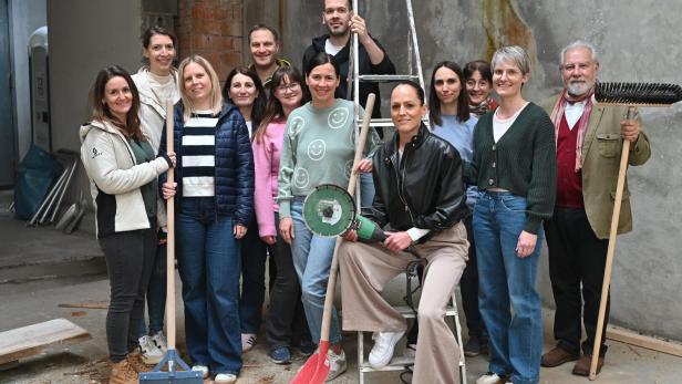 Ordinationsteam von Hausärztin Martina Reingruber (m.).