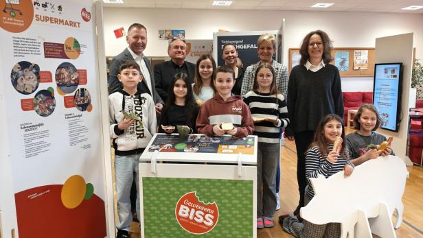 Wanderausstellung "GewissensBISS – geerntet.gekauft.gekübelt"