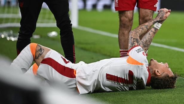 FBL-EUR-C1-LIVERPOOL-GALATASARAY