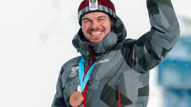 Jakob Dusek mit seiner Bronzemedaille