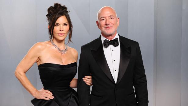 Jeff Bezos mit seiner Frau Lauren Sanchez jüngst bei der Oscar-Party. 