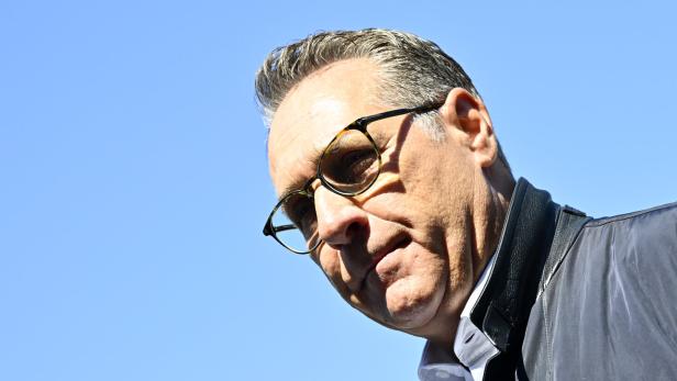 WIEN-WAHL: STIMMABGABE HEINZ-CHRISTIAN STRACHE (TEAM HC STRACHE)