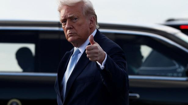 U.S. President Donald Trump steps from Air Force One upon his arrival in West Palm Beach, Florida