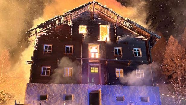 Haus in Flammen