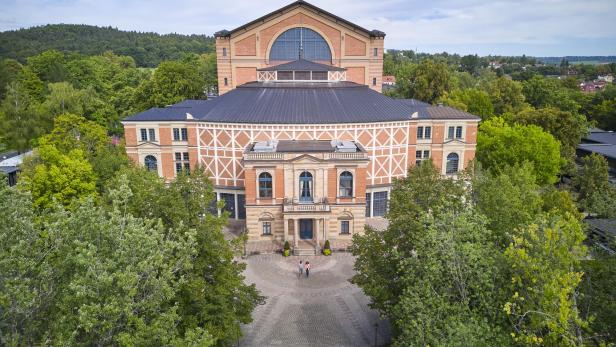 Das Bayreuther Opernhaus von außen 