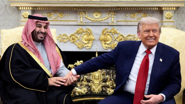Der Kronprinz Saudi-Arabiens, Mohammed bin Salman, und US-Präsident Donald Trump im November 2025 in Washington.