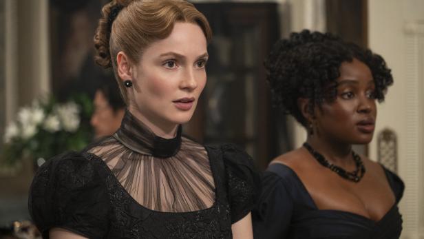  Hannah Dodd als Francesca (li.) und Masali Baduza als Michaela.  