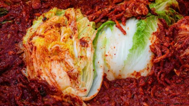 SKOREA-US-COMMUNITY-FOOD-KIMCHI