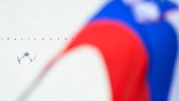 SKI-JUMPING-WC-2025-SLO