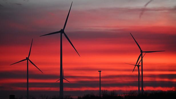 ++ THEMENBILD ++ "WINDENERGIE/WINDRÄDER"