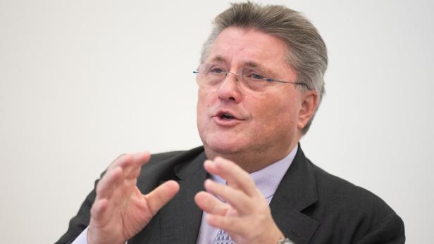 GENERALDIREKTOR KARL-HEINZ STRAUSS (PORR AG) IM KLUB DER WIRTSCHAFTSPUBLIZISTEN