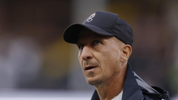 Gerhard Struber an der Seitenline.