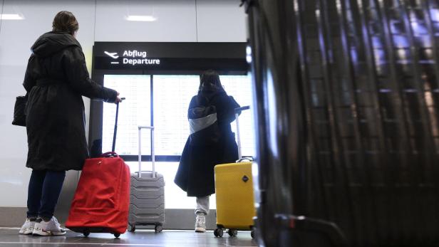 WARNSTREIK IM DEUTSCHEN FLUGVERKEHR - AUSWIRKUNGEN AM FLUGHAFEN WIEN-SCHWECHAT