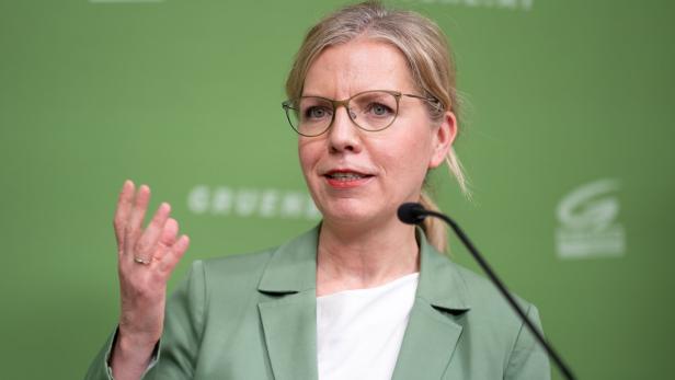 PK DIE GRÜNEN "40 JAHRE DIE GRÜNEN" GEWESSLER (GRÜNE)