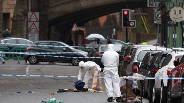 BRITAIN-DERBY-CAR-ARREST-CRIME-POLICE