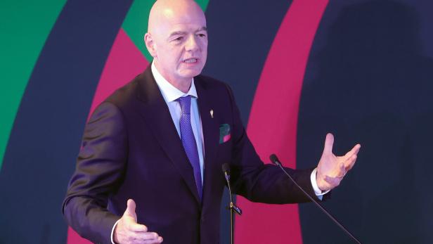 FIFA president calls Mexico 'special' at exhibition opening in Mexico City