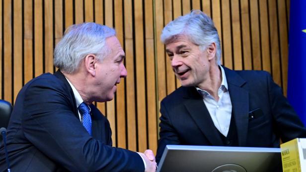 NATIONALRAT: ROSENKRANZ / DOSSI