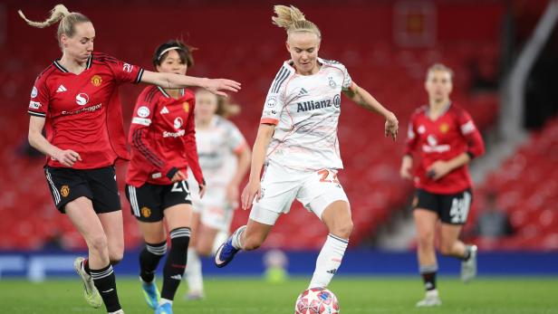 Pernille Harder gegen Manchester United
