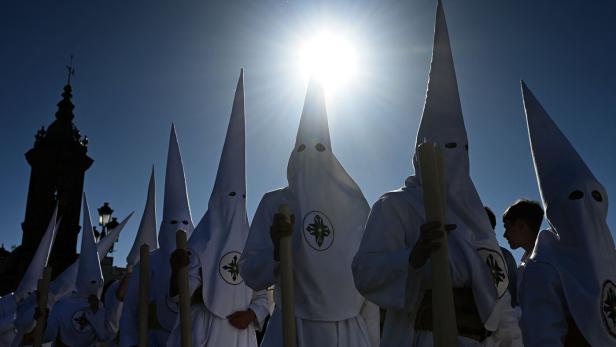TOPSHOT-SPAIN-RELIGION-EASTER-HOLY WEEK