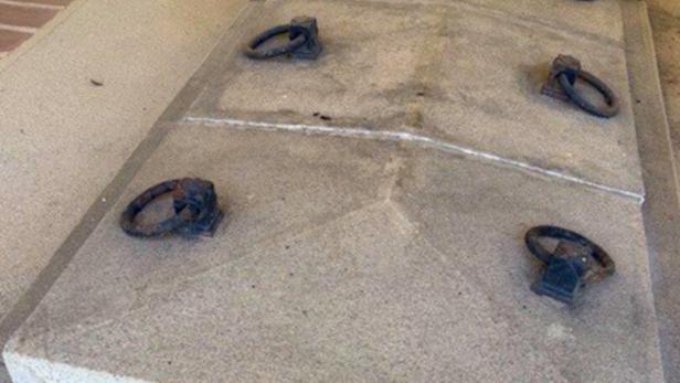 ++ HANDOUT ++ NIEDERÖSTERREICH: 13 GRUFTEN AM FRIEDHOF KORNEUBURG GEWALTSAM GEÖFFNET