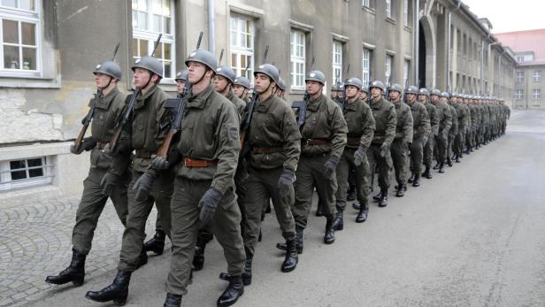 Bundesheer: Männer sollen lange Haare haben dürfen