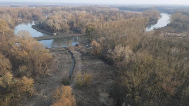 Die March wird renaturiert.