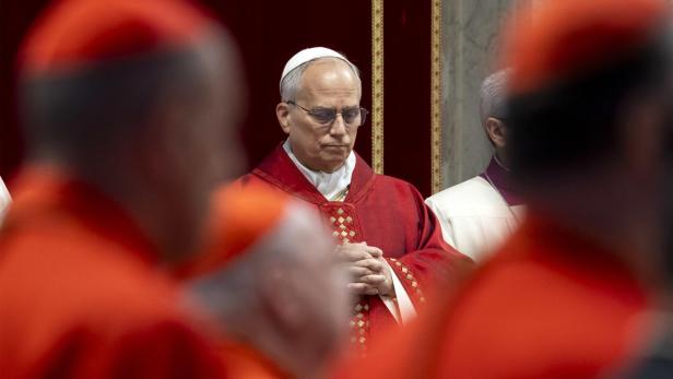 Pope Leo XIV leads 'Passion of the Lord' service on Good Friday