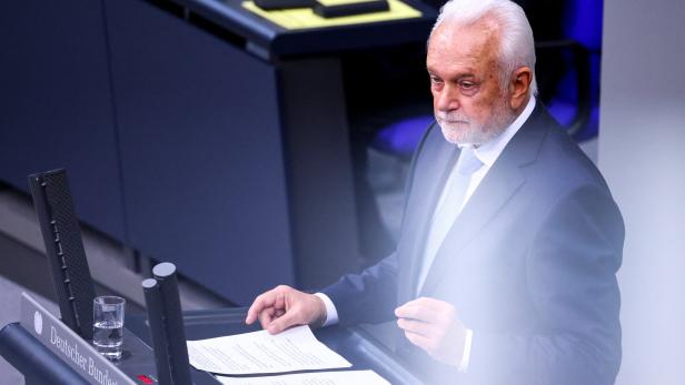 Session of the lower house of parliament Bundestag