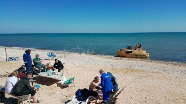 Vessel with wheat cargo sinks in Sea of ??Azov