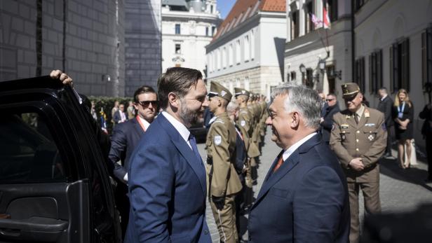 Donald Trump schickt seinen Vize JD Vance als Wahlkampfhilfe für Viktor Orbán nach Budapest 