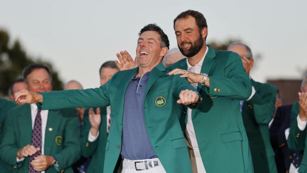 Rory McIlroy bekam das begehrte Jacket