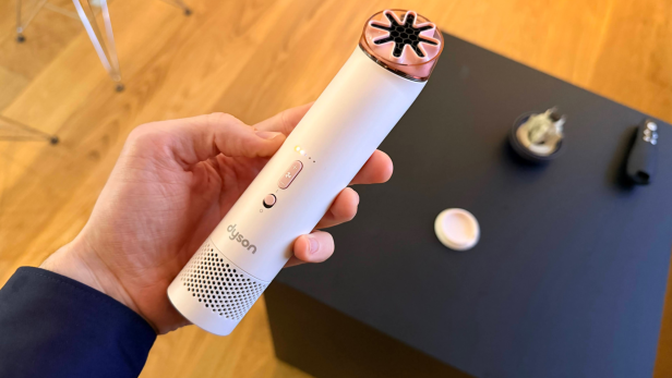 Der Dyson HushJet Mini Cool 