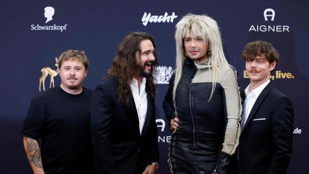 Gustav Schäfer mit Tokio Hotel