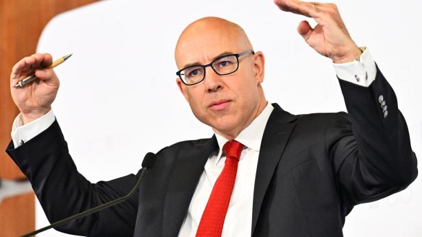 "Zu wenig": WIFO-Chef Felbermayr für stärkere Einsparungen bei Pensionen