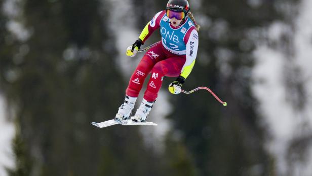 Nina Ortlieb bei einem Sprung.