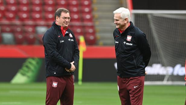 Jacek Magiera (rechts im Bild)