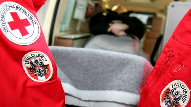 ++ ARCHIVBILD ++ 3.500 AUSSERORDENTLICHE ZIVILDIENER TRETEN MORGEN IHREN DIENST AN