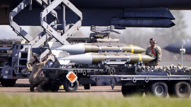 USA und Iran auf Friedenssuche in Islamabad - hält die Waffenruhe?