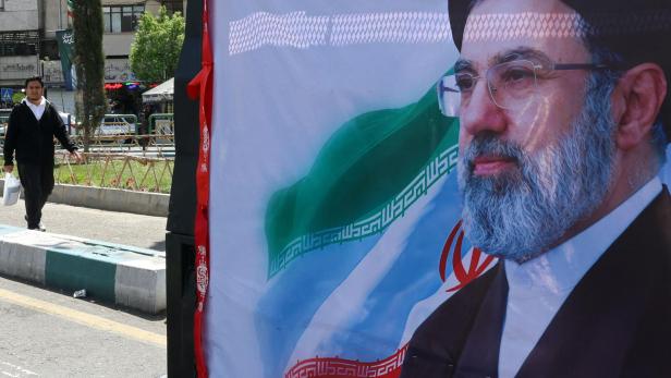 Insider berichtet: Neuer Oberster Führer Irans fürs Leben gezeichnet 