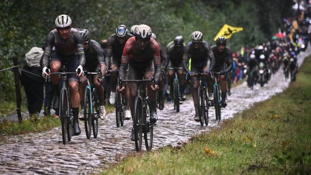 FILES-CYCLING-FRA-PARIS-ROUBAIX