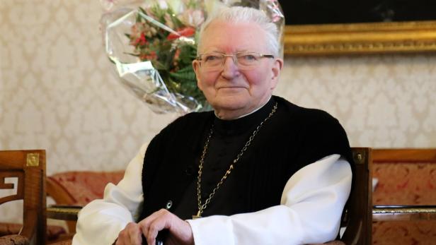 Altabt Gerhard Hradil