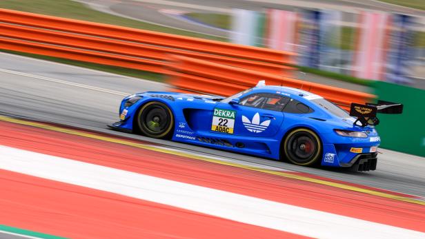 Lucas Auer im heuer blauen Mercedes auf dem Red Bull Ring.