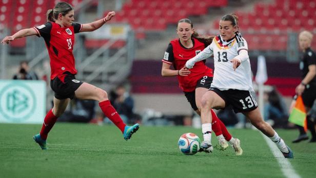Eileen Campbell und Chiara D'Angelo gegen Deutschland