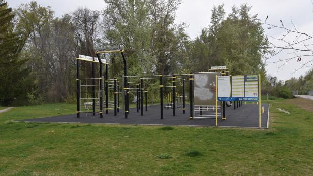 Turngeräte in einem Park