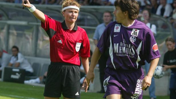 Nicole Petignat leitete mehrere Spiele in der österreichischen Bundesliga