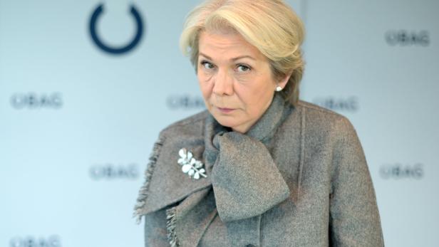 ÖBAG-CHEFIN HLAWATI